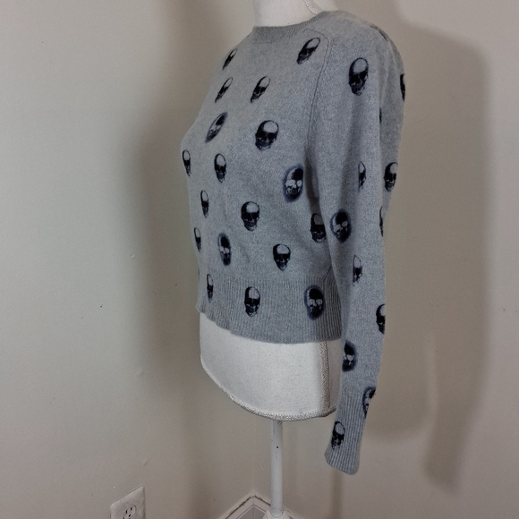 Skull Cashmere Taliah print 100% Cashmere Crewneck Grey Sweater Size XS - Picture 6 of 8